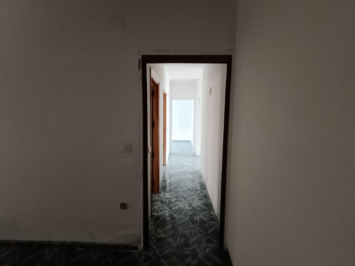 Amplio y luminoso piso en venta en Porzuna, Ciudad Real — Foto 11
