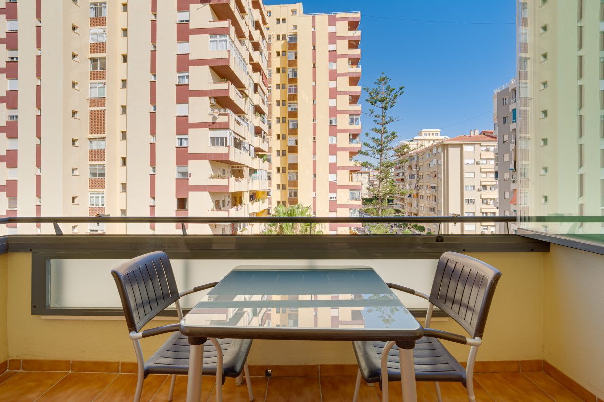 HERMOSO PISO 1 DORMITORIO 5ª PLANTA LOS BOLICHES — Foto 2