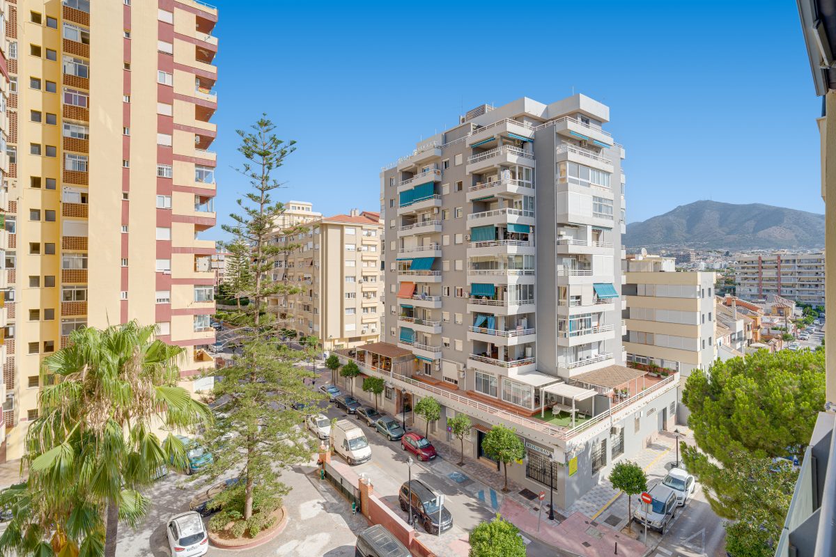 HERMOSO PISO 1 DORMITORIO 5ª PLANTA LOS BOLICHES — Foto 1