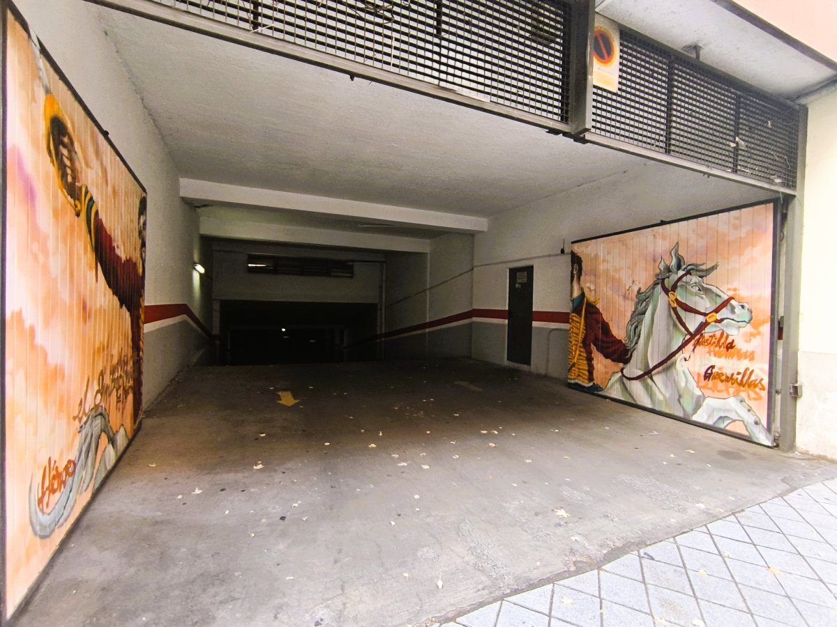 Garaje en venta cerca del Hospital Clínico - Doble — Foto 5