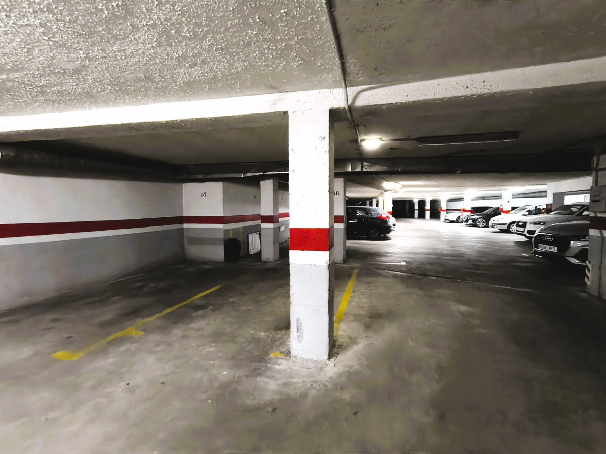Garaje en venta cerca del Hospital Clínico - Doble — Foto 12