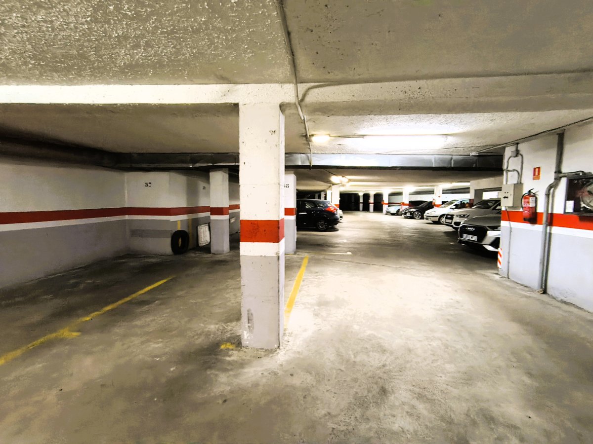 Garaje en venta cerca del Hospital Clínico - Doble — Foto 11