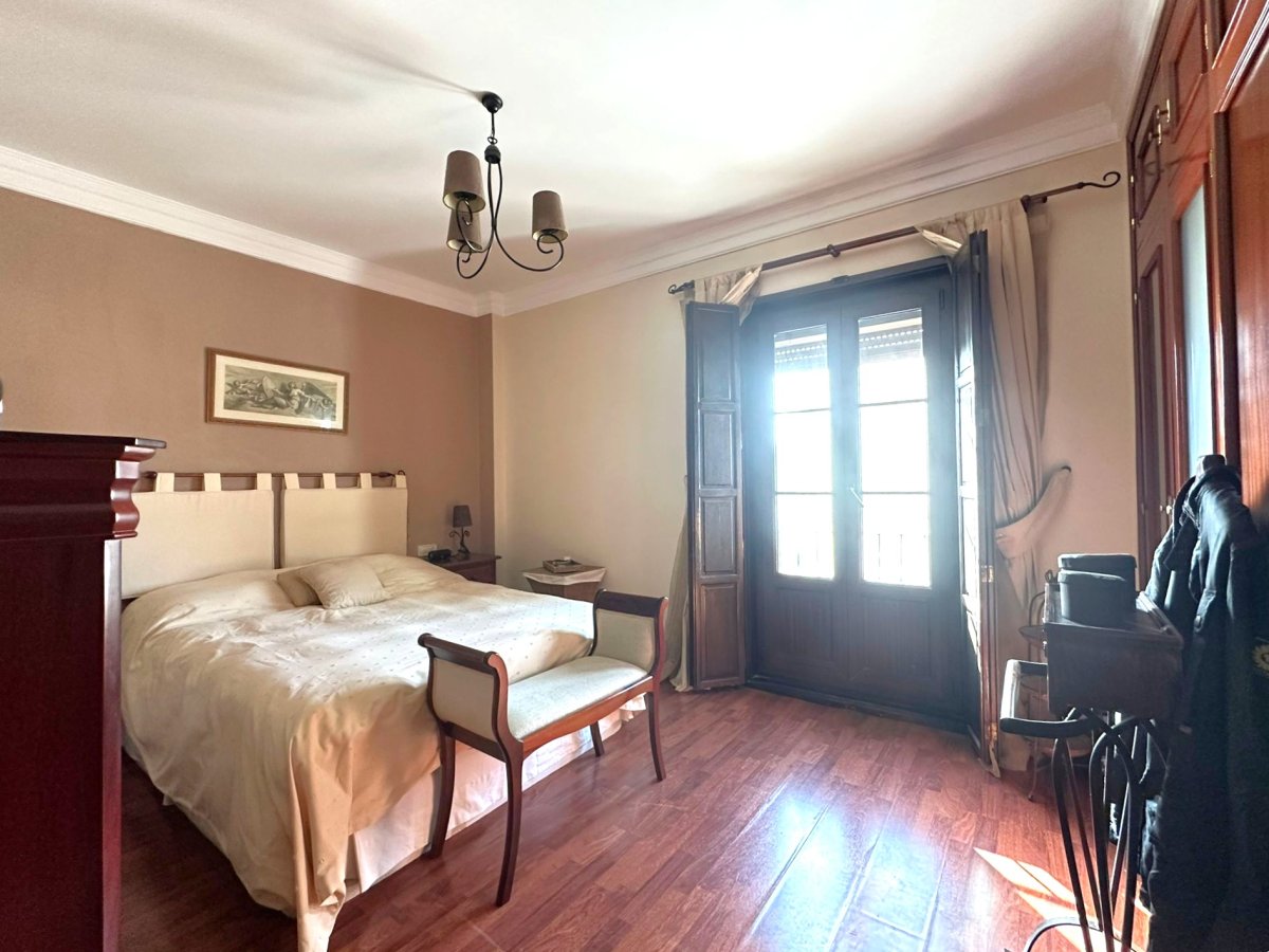 Piso en venta en Sanlúcar de Barrameda - 4 hab, reformado — Foto 8