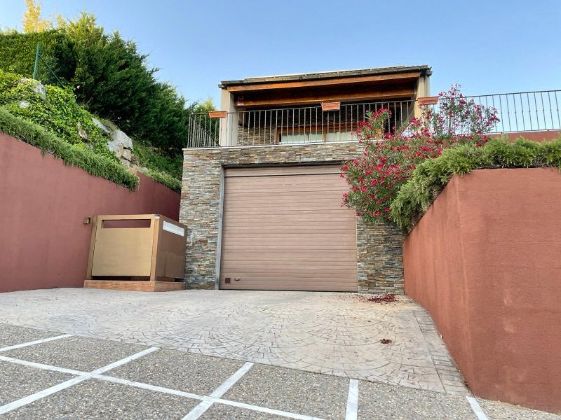 Casa en venta en Cervià de Ter - 4 hab, piscina — Foto 2