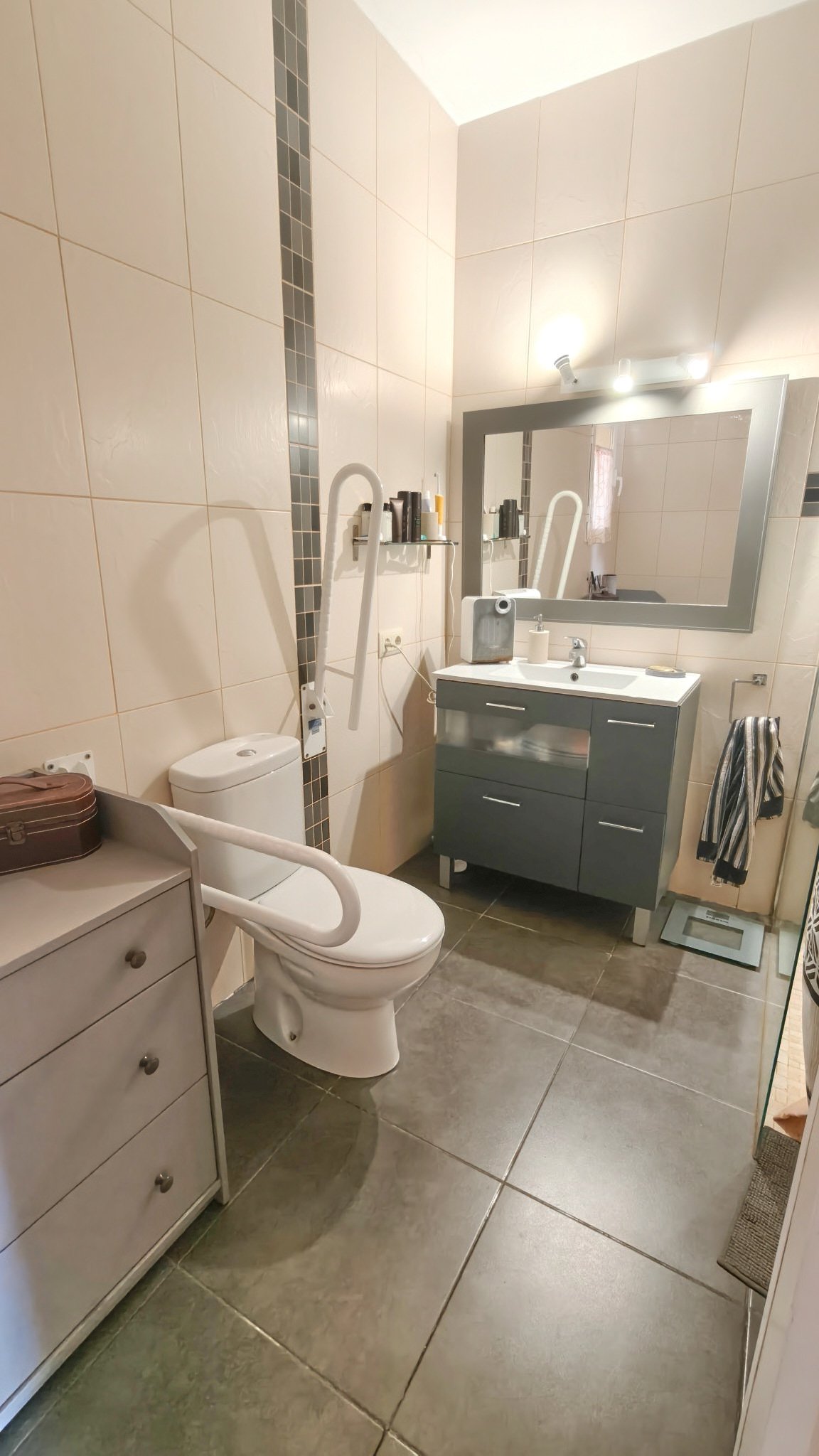 Casa en venta en Viladamat - 3 hab, jardín — Foto 4