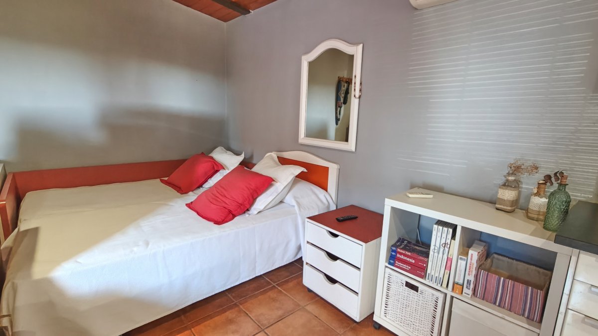 Casa en venta en Viladamat - 3 hab, jardín — Foto 15