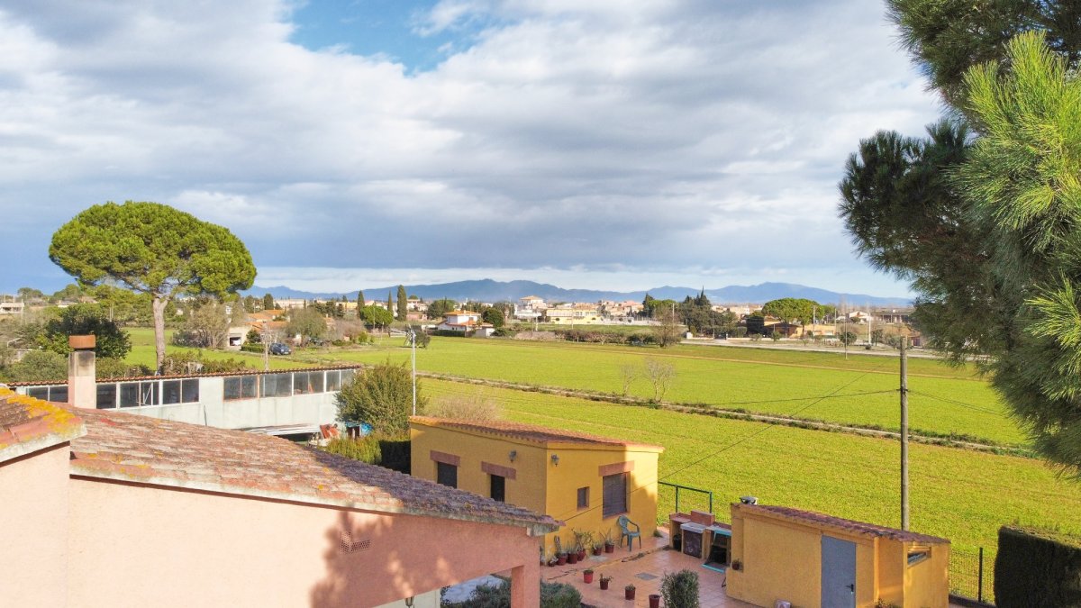 Casa en venta en Viladamat - 3 hab, jardín — Foto 19