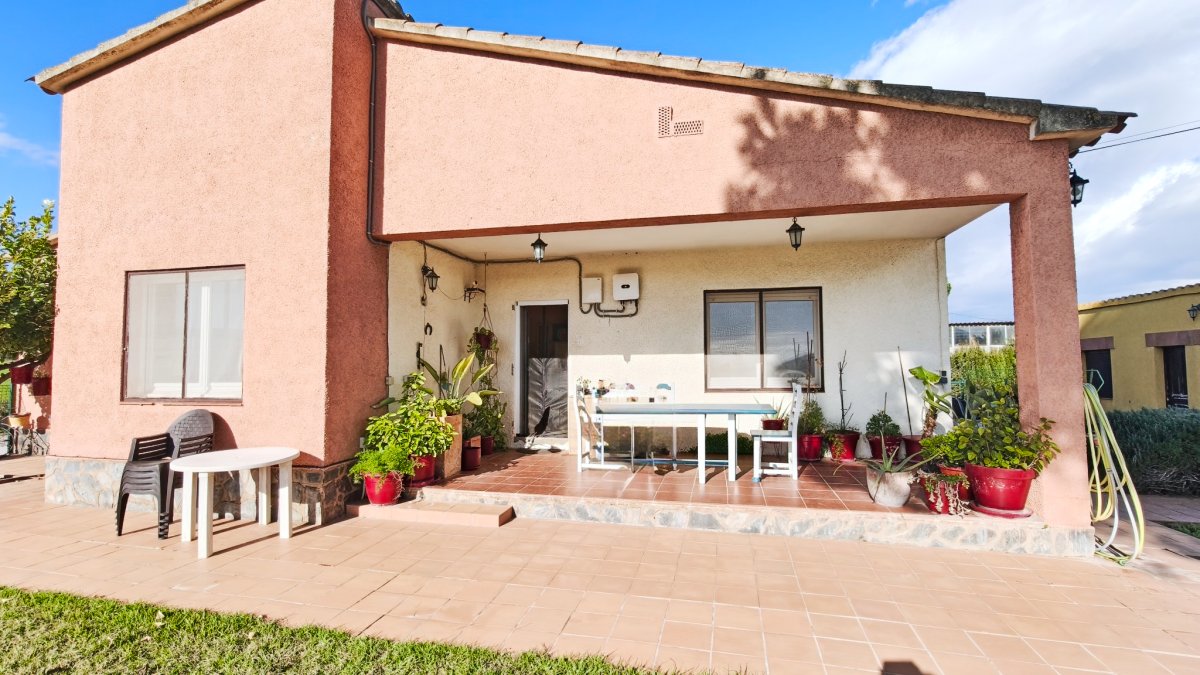 Casa en venta en Viladamat - 3 hab, jardín — Foto 29