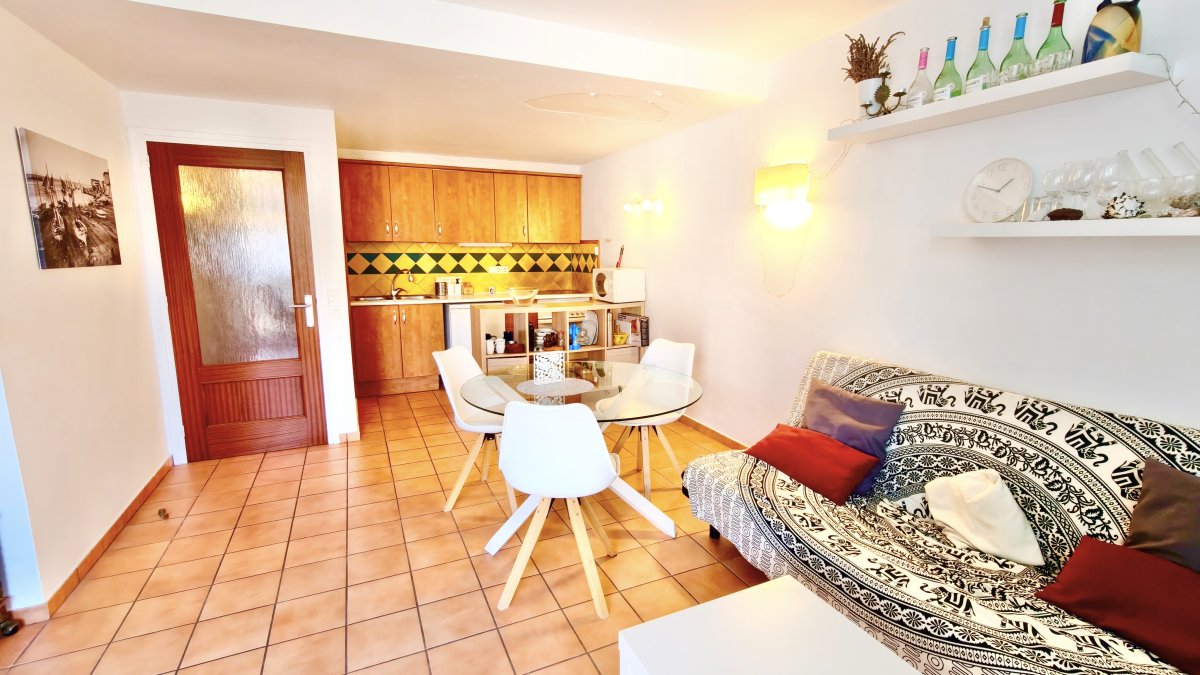 Venta Piso L'Escala Centro 2 habitaciones — Foto 8