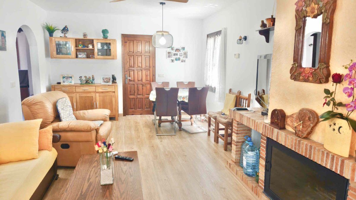 Venta Casa Riells / Els Termes con Piscina Comunitaria — Foto 2