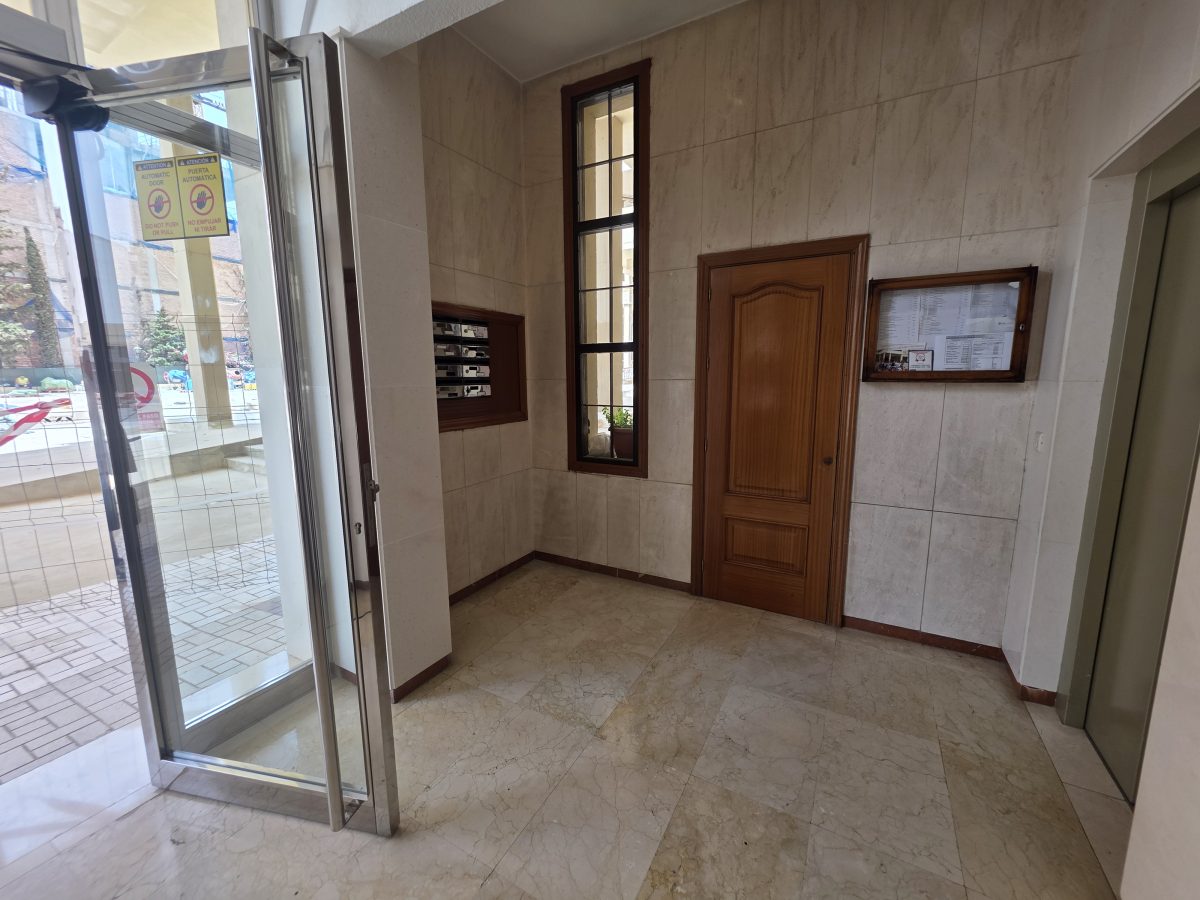 Venta Piso Mauricio Moro 4 habitaciones — Foto 28