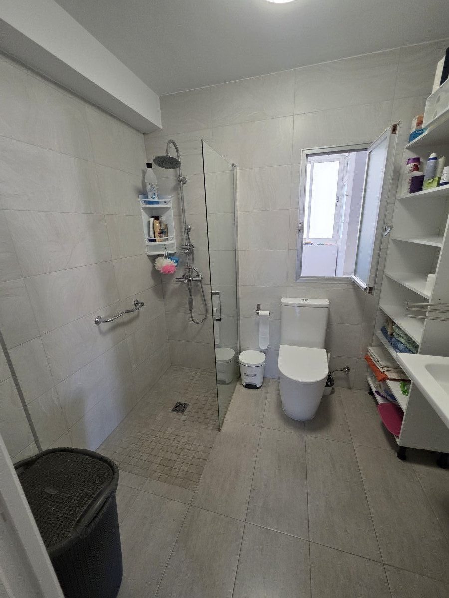 Descubre tu nuevo hogar en MarbellaTe presentamos este encantador piso en la zona de Torre Murciano, ideal para disfruta — Foto 10