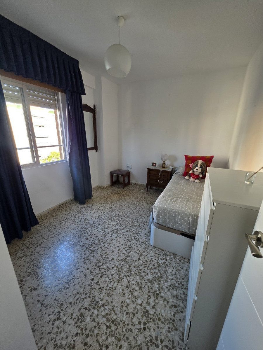 Descubre tu nuevo hogar en MarbellaTe presentamos este encantador piso en la zona de Torre Murciano, ideal para disfruta — Foto 18