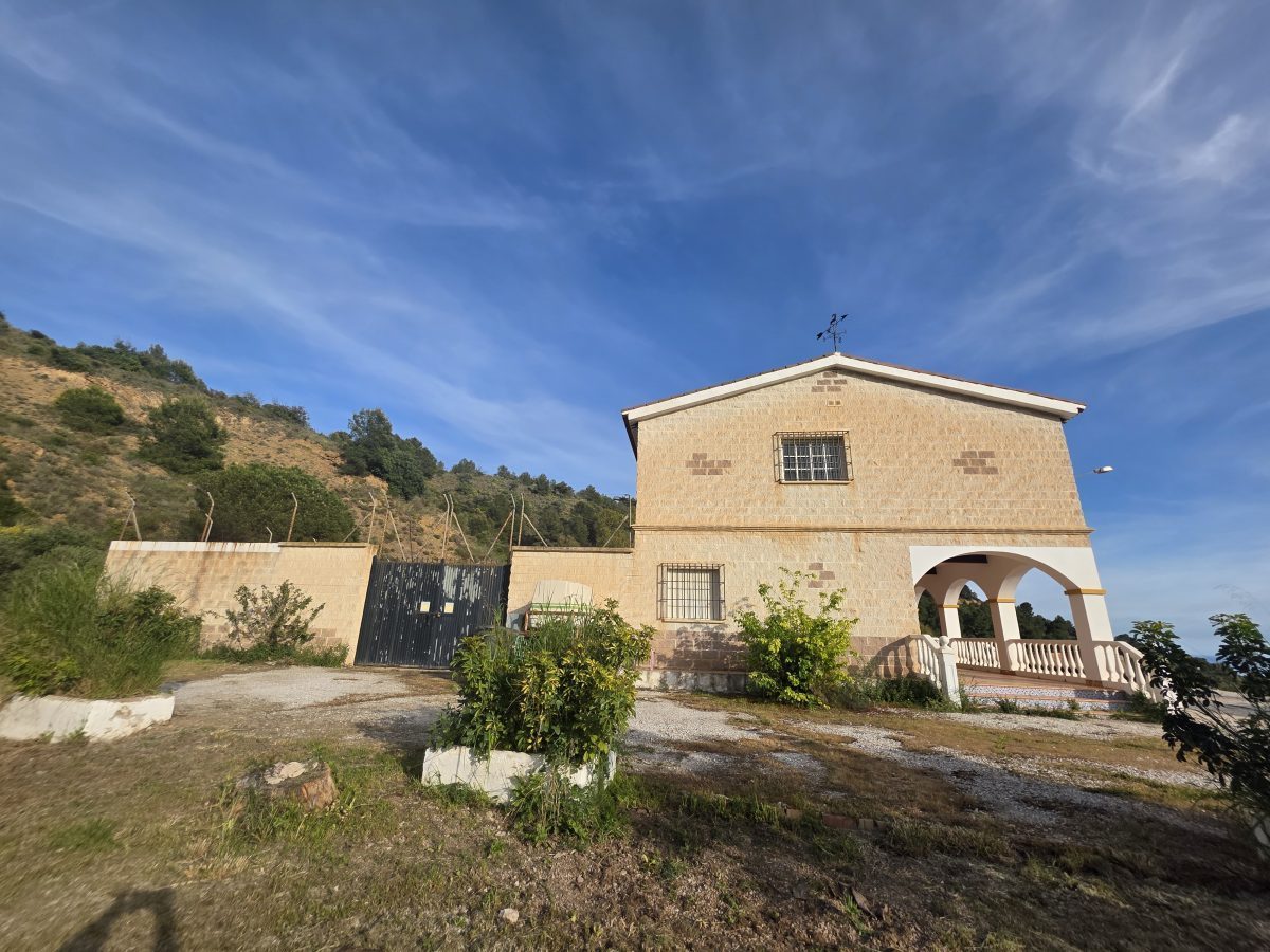 🌿 Finca única con 160.000 m² – naturaleza, luz y gran potencial de inversión 🌿 ¿Buscas un lugar especial para vivir o un — Foto 2