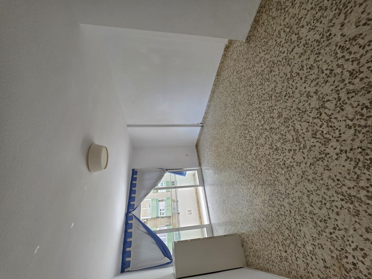 ✨ Vive junto al mar en un amplio piso con garaje en Echevarría El Palo ✨ ¿Buscas espacio, luz y una ubicación privilegia — Foto 6