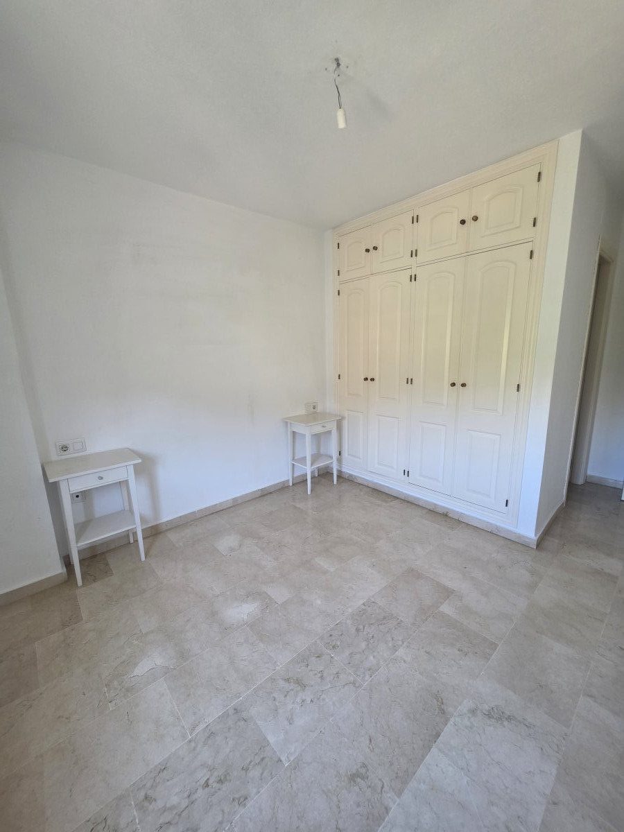 Descubre tu nuevo hogar en una urbanización idealEste magnífico piso de 3 habitaciones y 2 baños es perfecto para famili — Foto 20