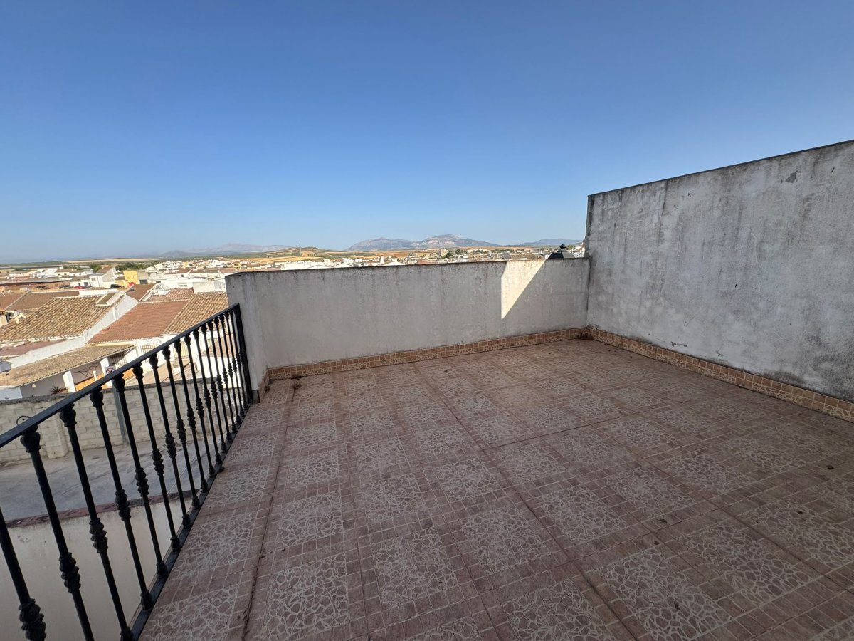 Casa en Campillos para terminarDescubre esta casa en Campillos, ideal para aquellos que buscan un proyecto para terminar — Foto 10