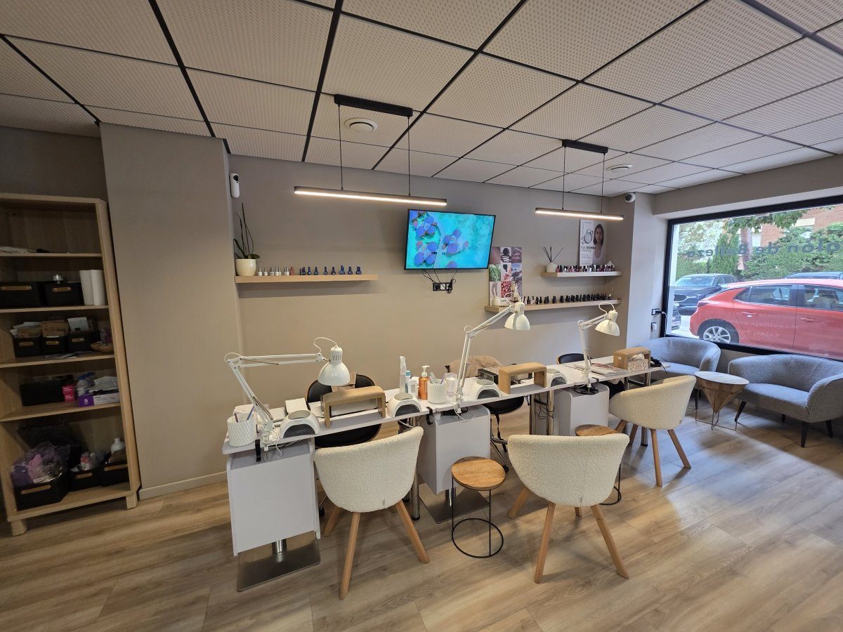 Oportunidad de Traspaso en el MayorazgoDap consultora ofrece un salón de belleza en la zona de el Mayorazgo, en el Limon — Foto 7
