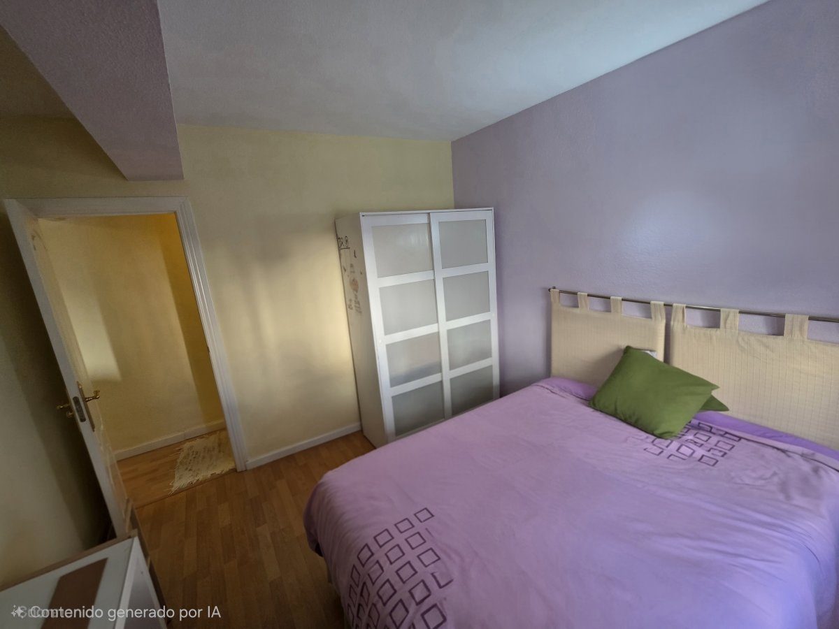 Tu nuevo hogar en el centro de FuengirolaDescubre este encantador piso de 84m² ubicado en el corazón de Fuengirola. Con — Foto 11