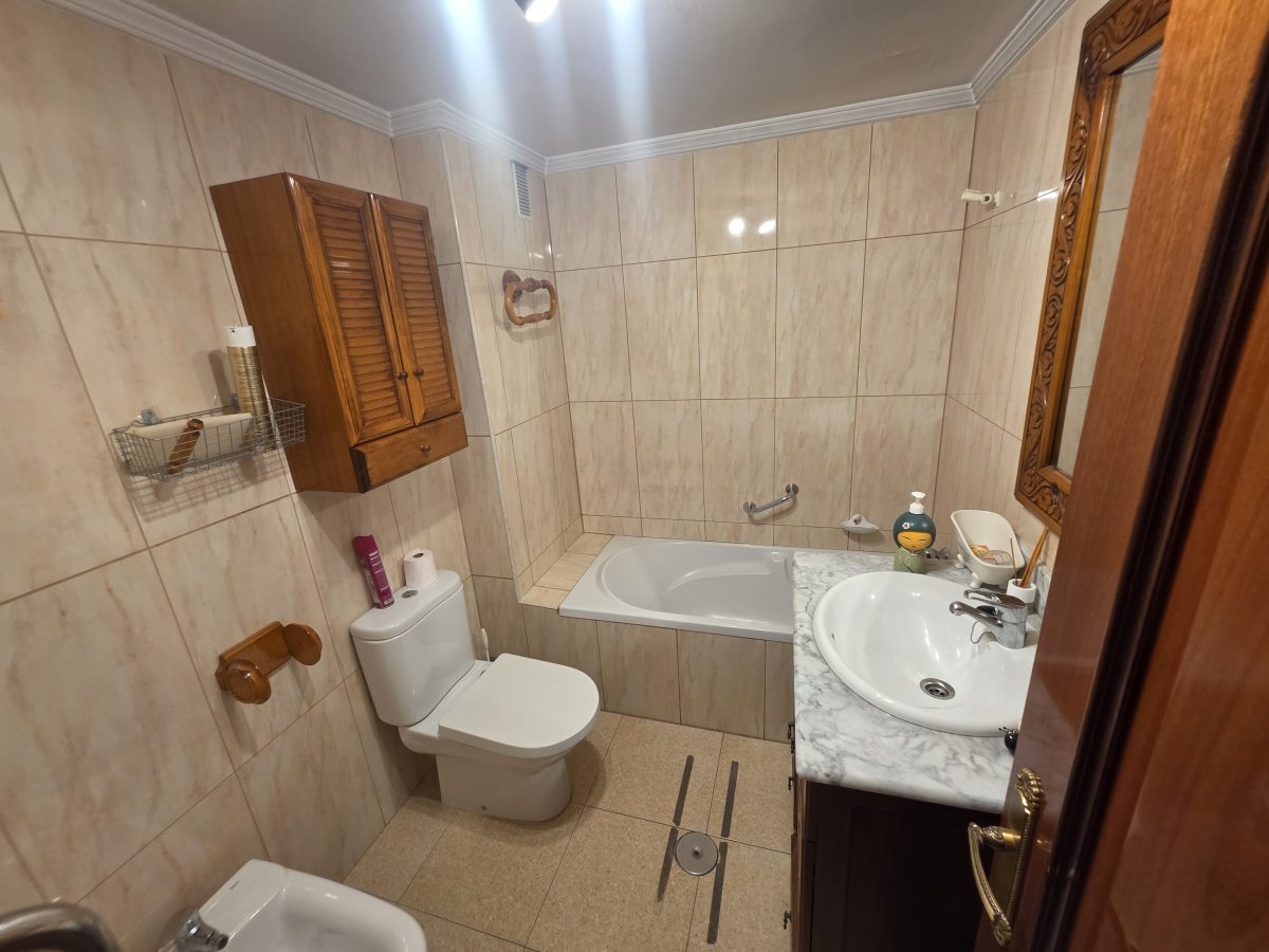 Tu nuevo hogar en Mauricio MoroDescubre este espectacular piso de 4 habitaciones, ideal para familias. Con 134m², ofrece — Foto 15