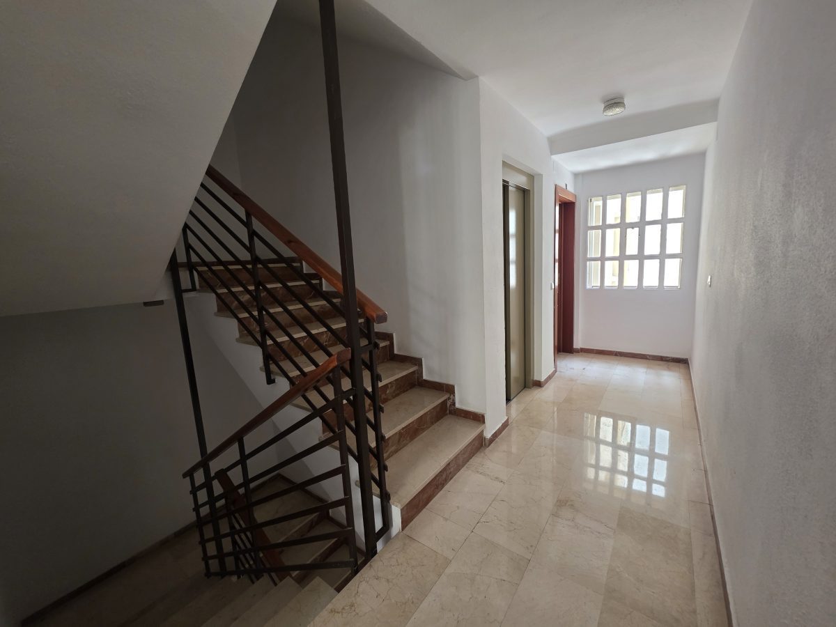 Tu nuevo hogar en Mauricio MoroDescubre este espectacular piso de 4 habitaciones, ideal para familias. Con 134m², ofrece — Foto 23