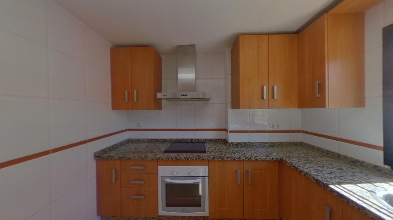 CHALET ADOSADO ALQUILADA CON SEGURO DE IMPAGO — Foto 4