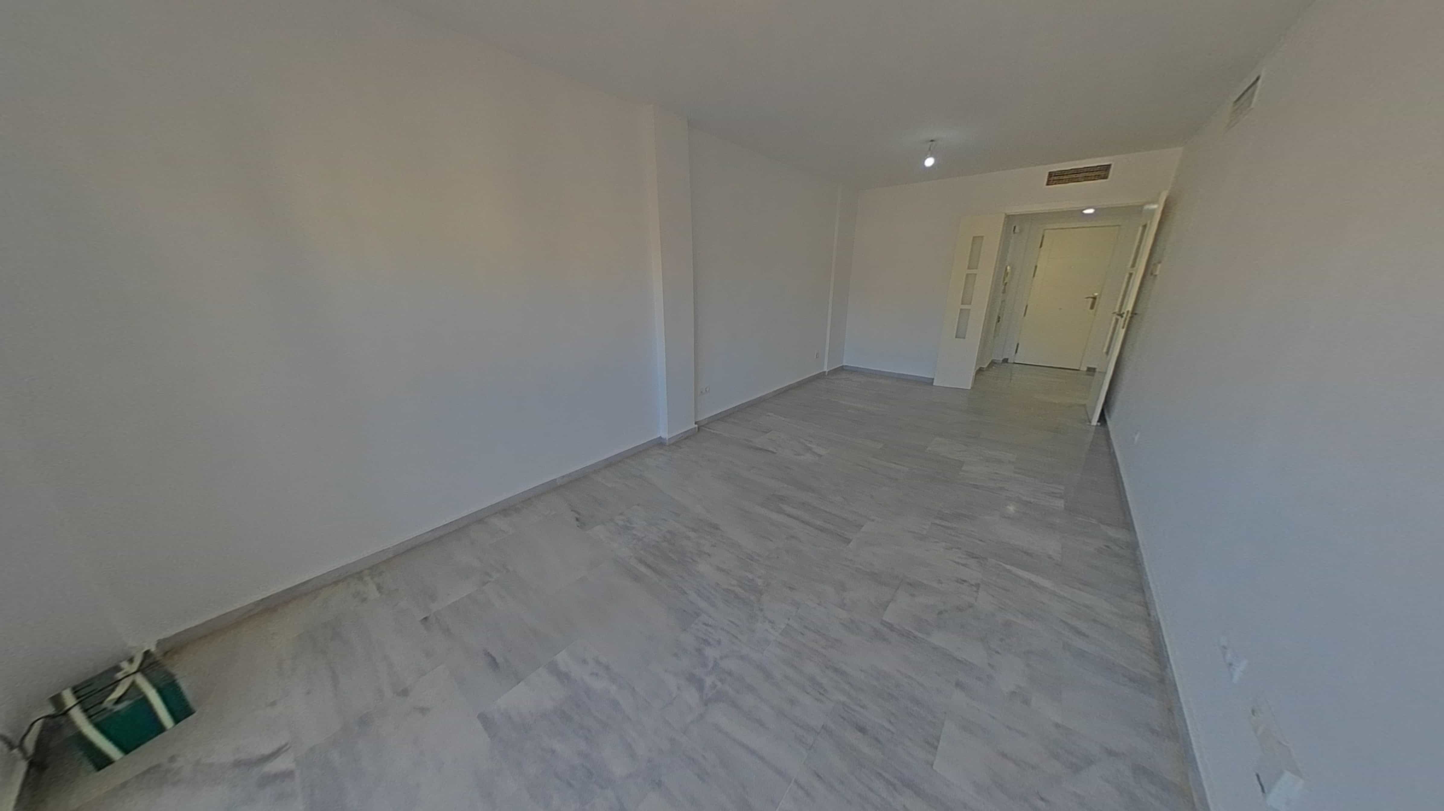 VIVIENDA DE 3 HABITACIONES 2 BAÑOS ALQUILADA CON SEGURO DE IMPAGO EN EL RINCON DE LA VICTORIA — Foto 5
