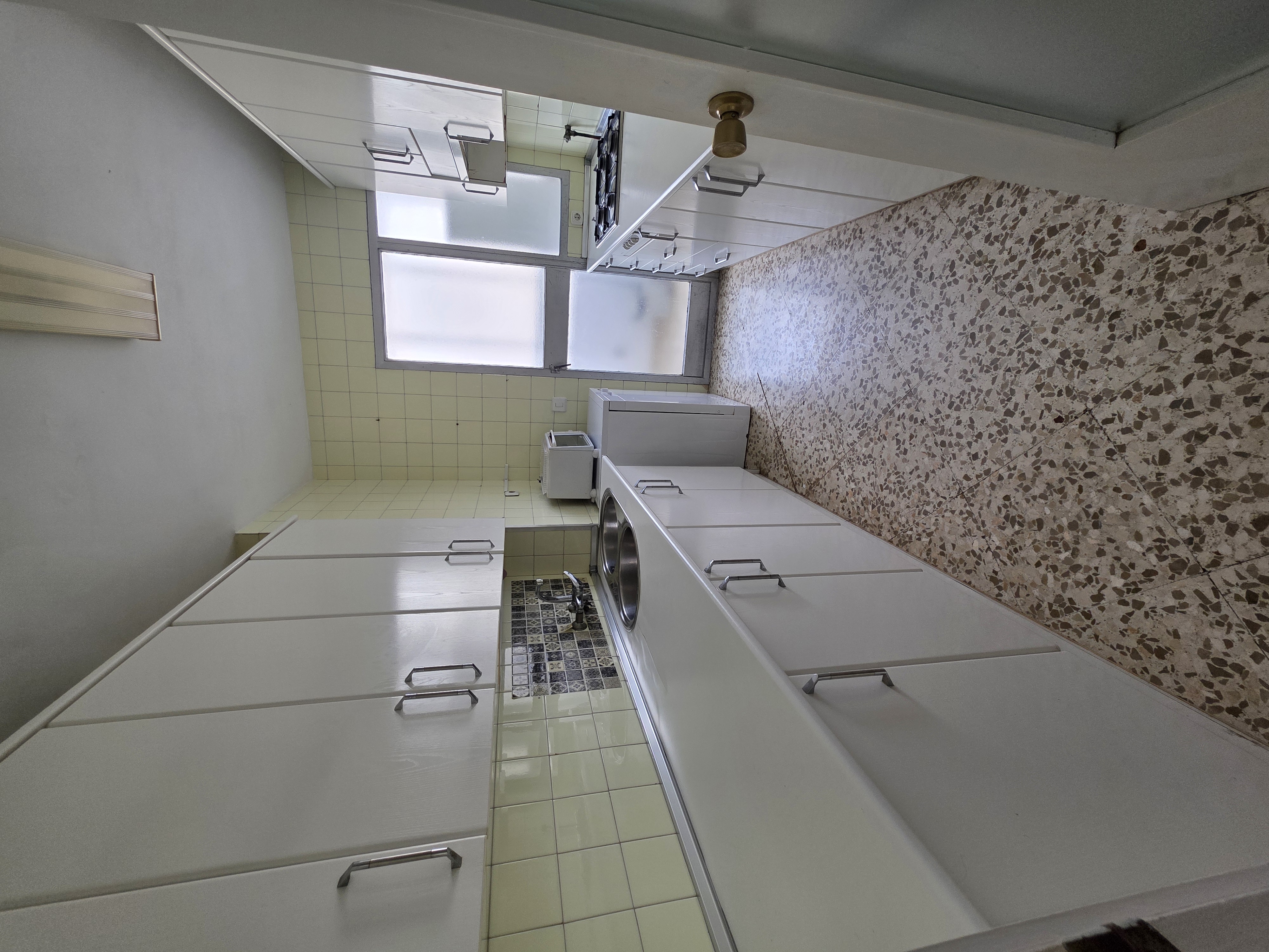 PISOS DE 4 HABITACIONES Y 2 BAÑOS EN EL ECHEVARRIA — Foto 2