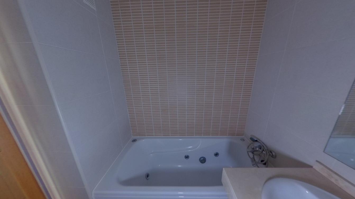 VIVIENDA ALQUILADA CON SEGURO DE IMPAGO EN TEATINOS — Foto 9