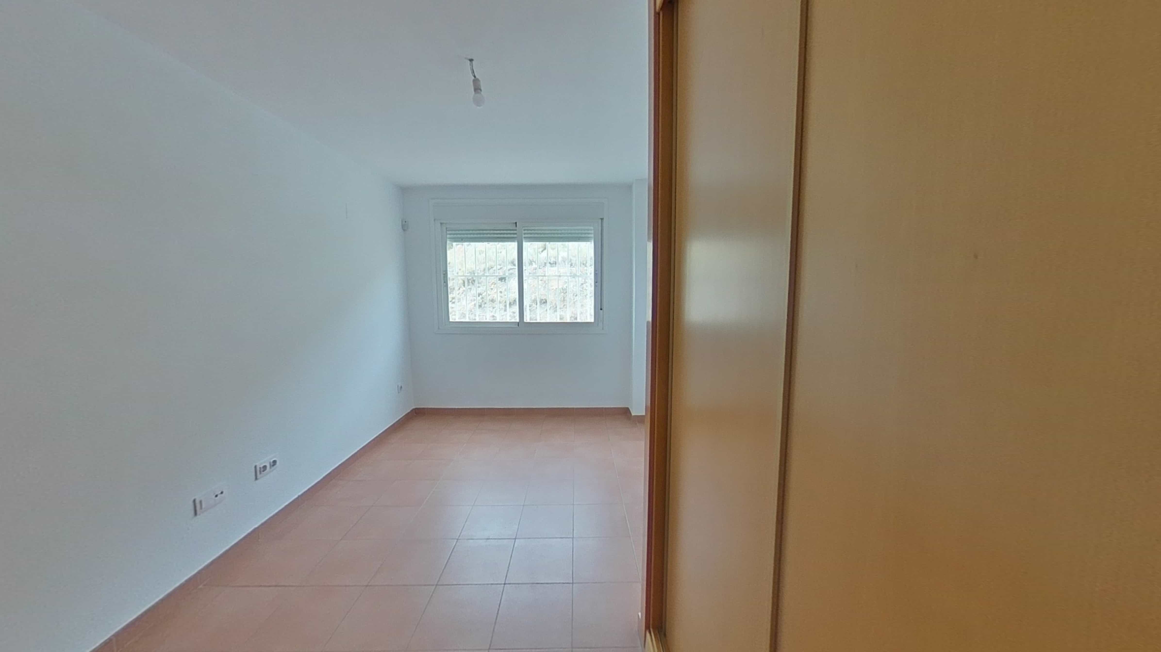 VIVIENDA ALQUILADA CON SEGURO DE IMPAGO PUERTO DE LA TORRE — Foto 18