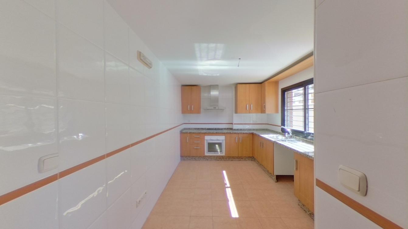 CHALET ADOSADO ALQUILADA CON SEGURO DE IMPAGO — Foto 3