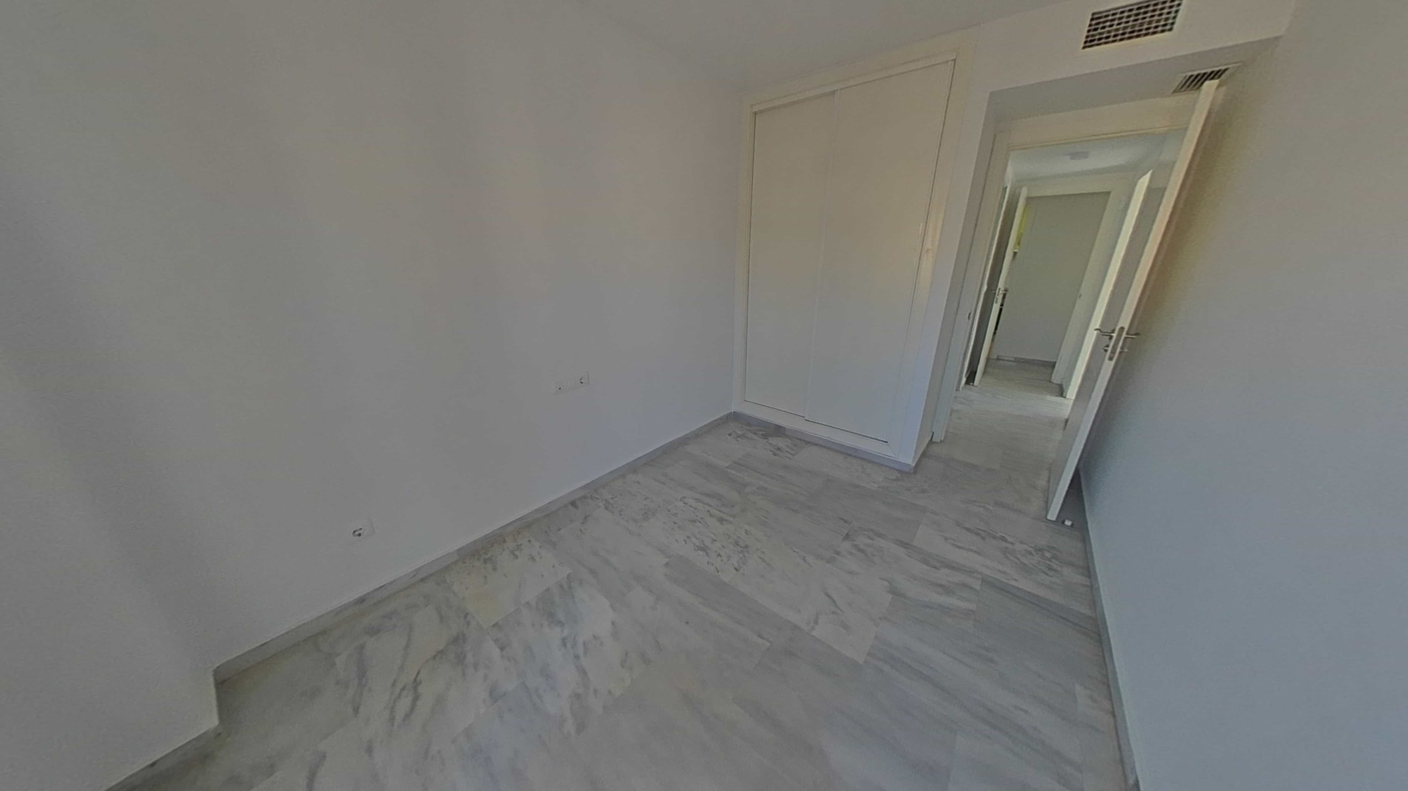 VIVIENDA DE 3 HABITACIONES 2 BAÑOS ALQUILADA CON SEGURO DE IMPAGO EN EL RINCON DE LA VICTORIA — Foto 17