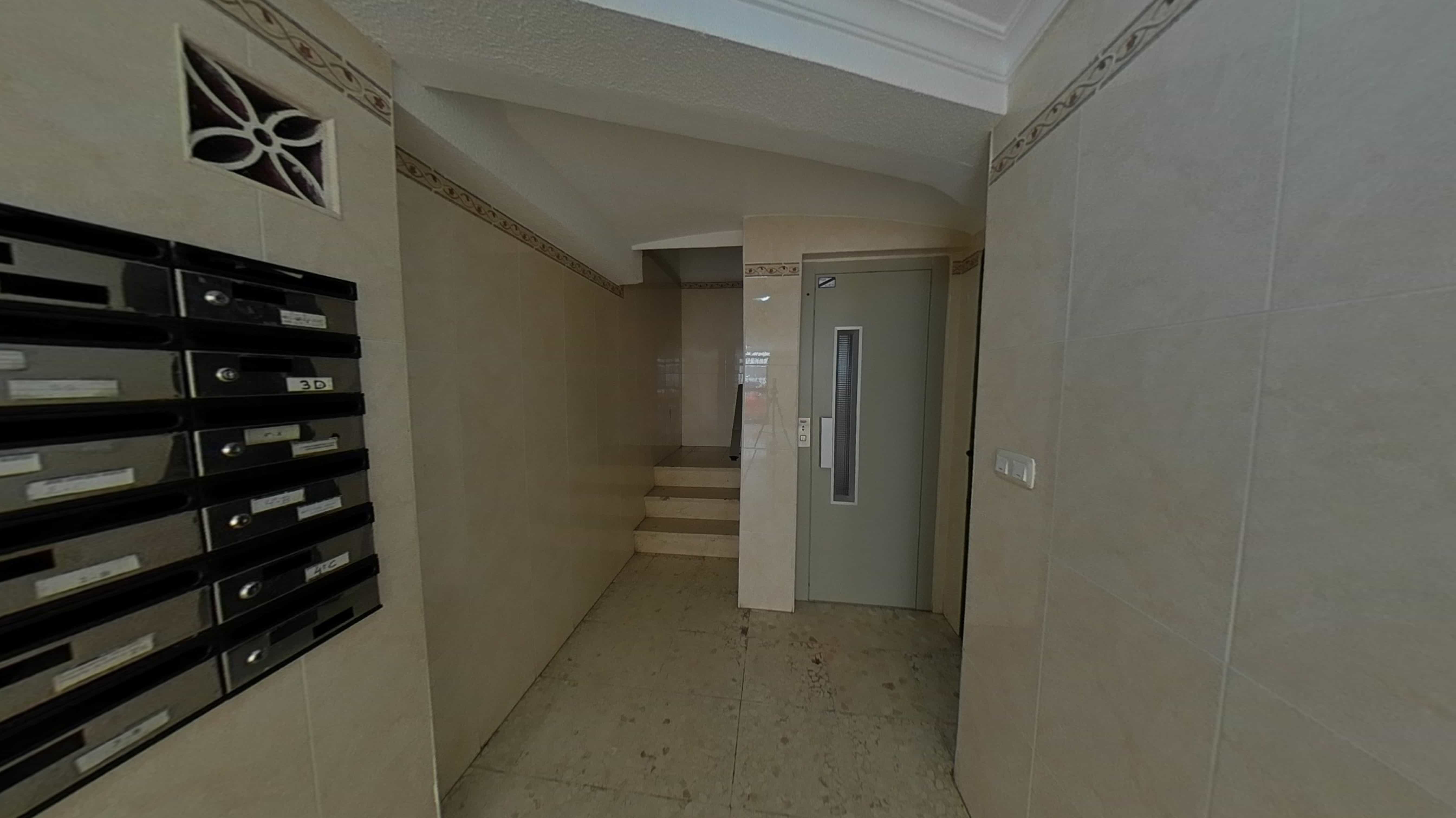 VIVIENDA ALQUILADA CON SEGUIRO DE IMPAGO EN VISTA FRANCA — Foto 6
