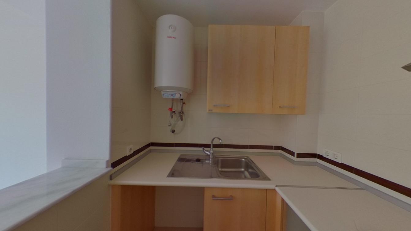 VIVIENDA ALQUILADA CON SEGURO DE IMPAGO EN TEATINOS — Foto 3