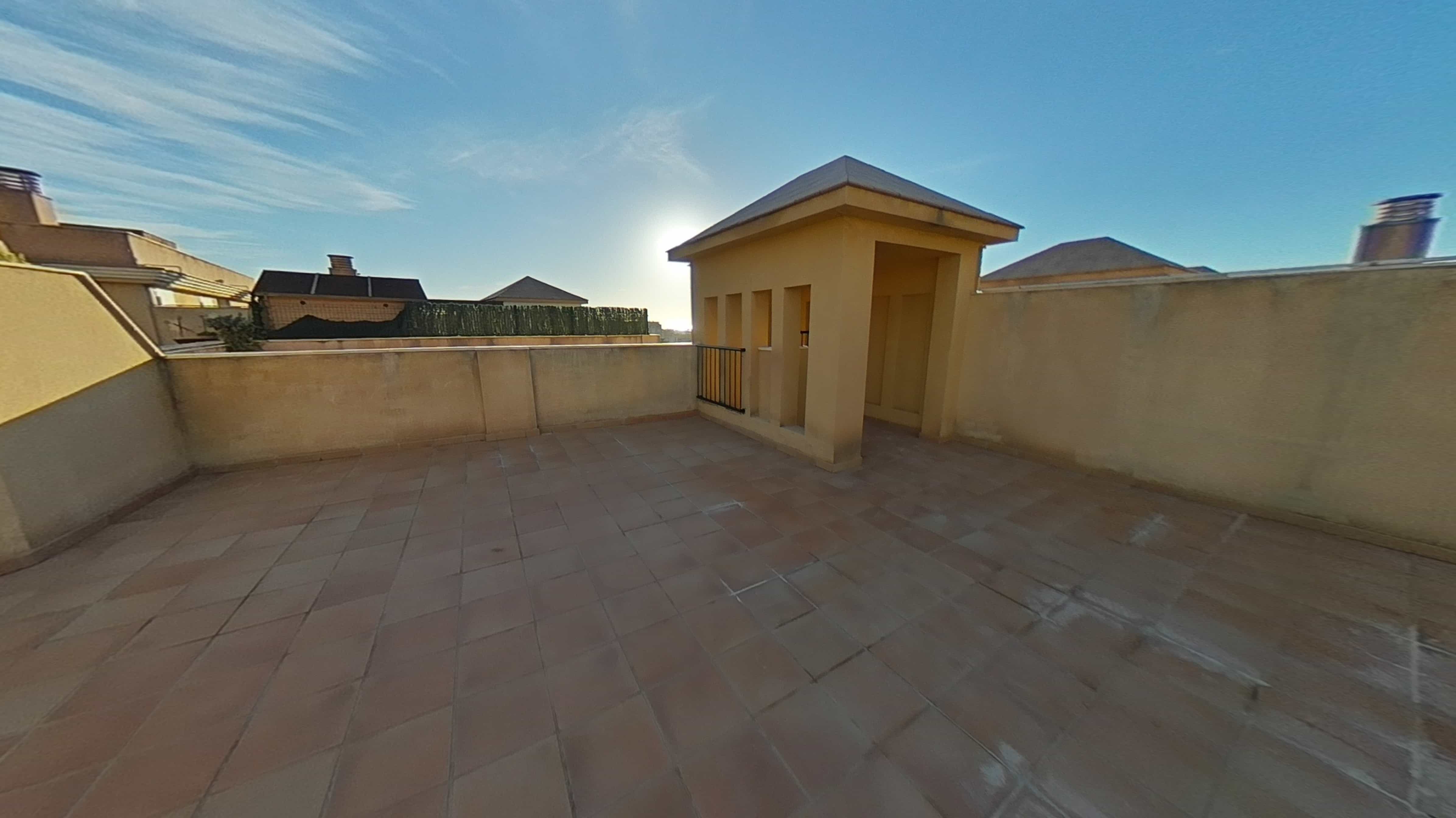 VIVIENDA ALQUILA CON SEGURO DE IMPAGO DE 2 HACITACIONES 2 BAÑOS EN EL RINCÓN DE LA VICTORIA — Foto 7