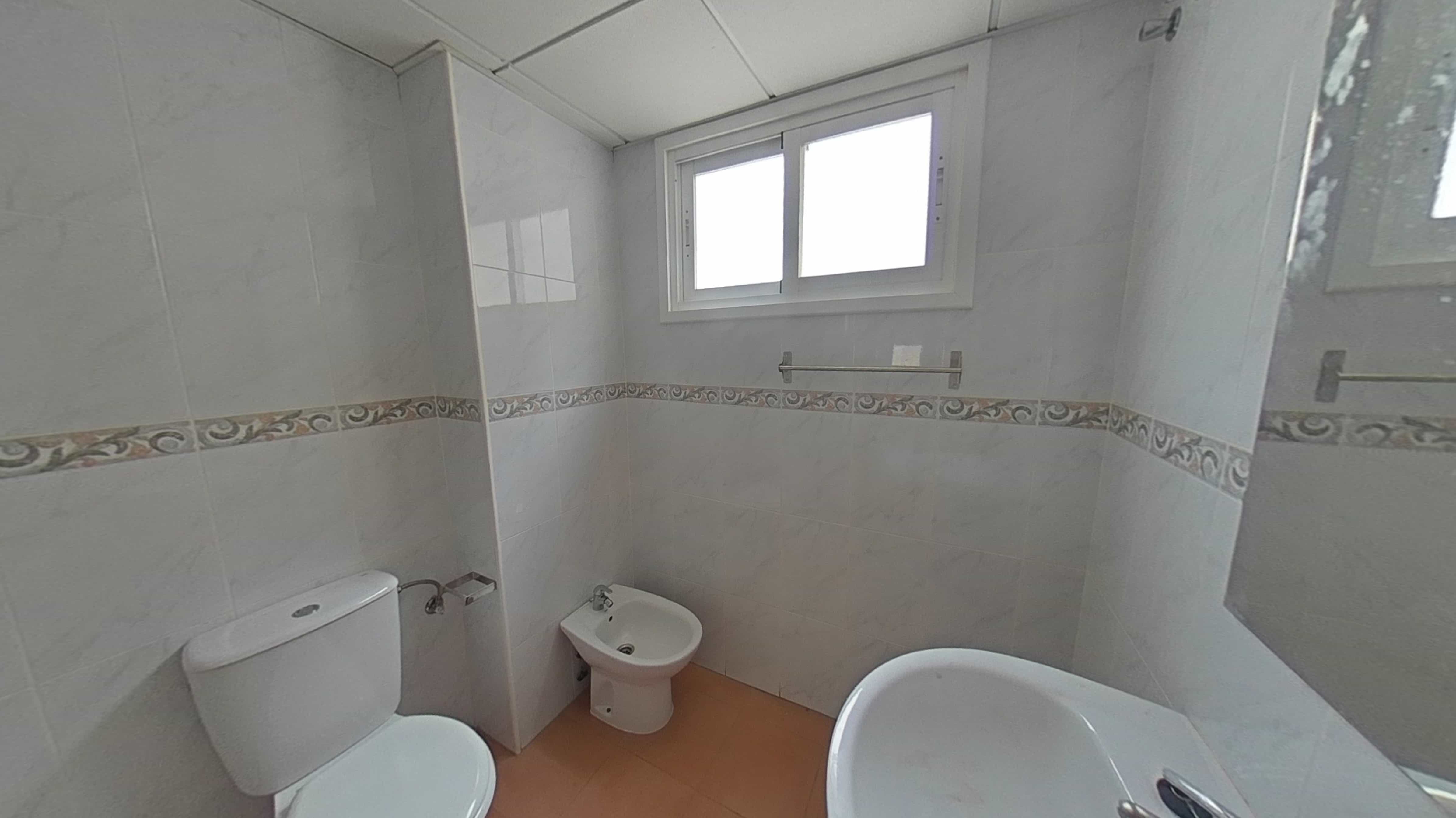VIVIENDA ALQUILADA CON SEGURO DE IMPAGO PUERTO DE LA TORRE — Foto 10