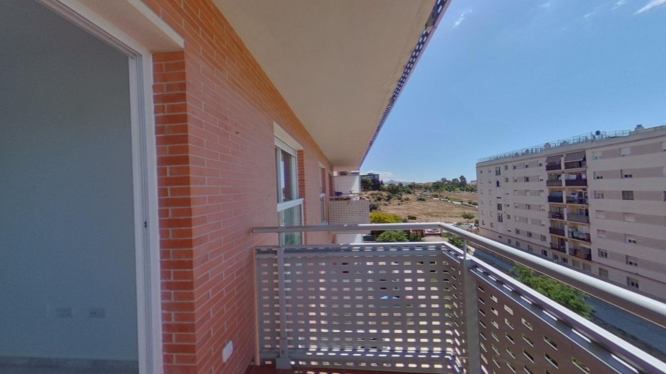 VIVIENDA ALQUILADA CON SEGURO DE IMPAGO EN TEATINOS — Foto 18