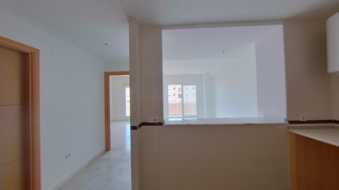 VIVIENDA ALQUILADA CON SEGURO DE IMPAGO EN TEATINOS — Foto 6