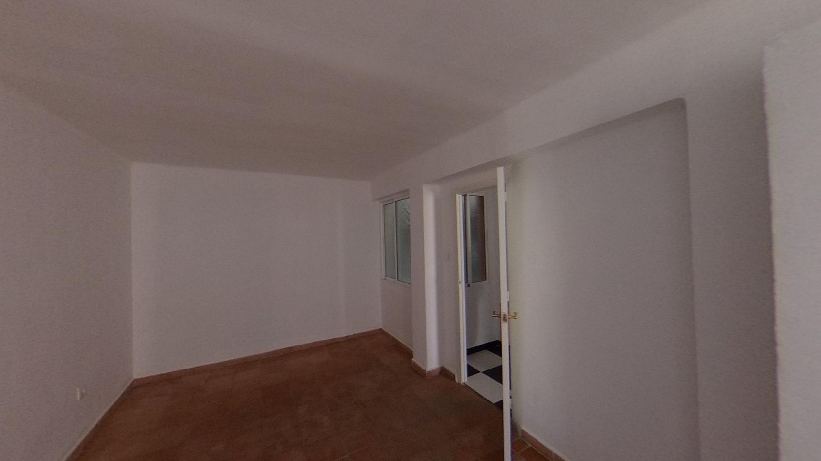 VIVIENDA ALQUILADA CON SEGURO DE IMPAGO EN SAN RAFAEL — Foto 16