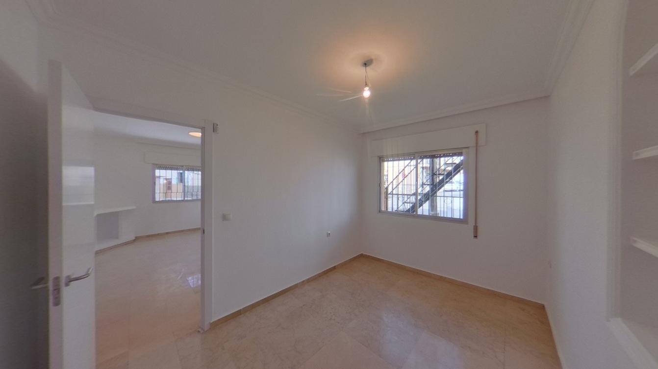 VIVIENDA ALQUILADA EN CIUDAD JARDÍN CON SEGURO DE IMPAGO — Foto 30