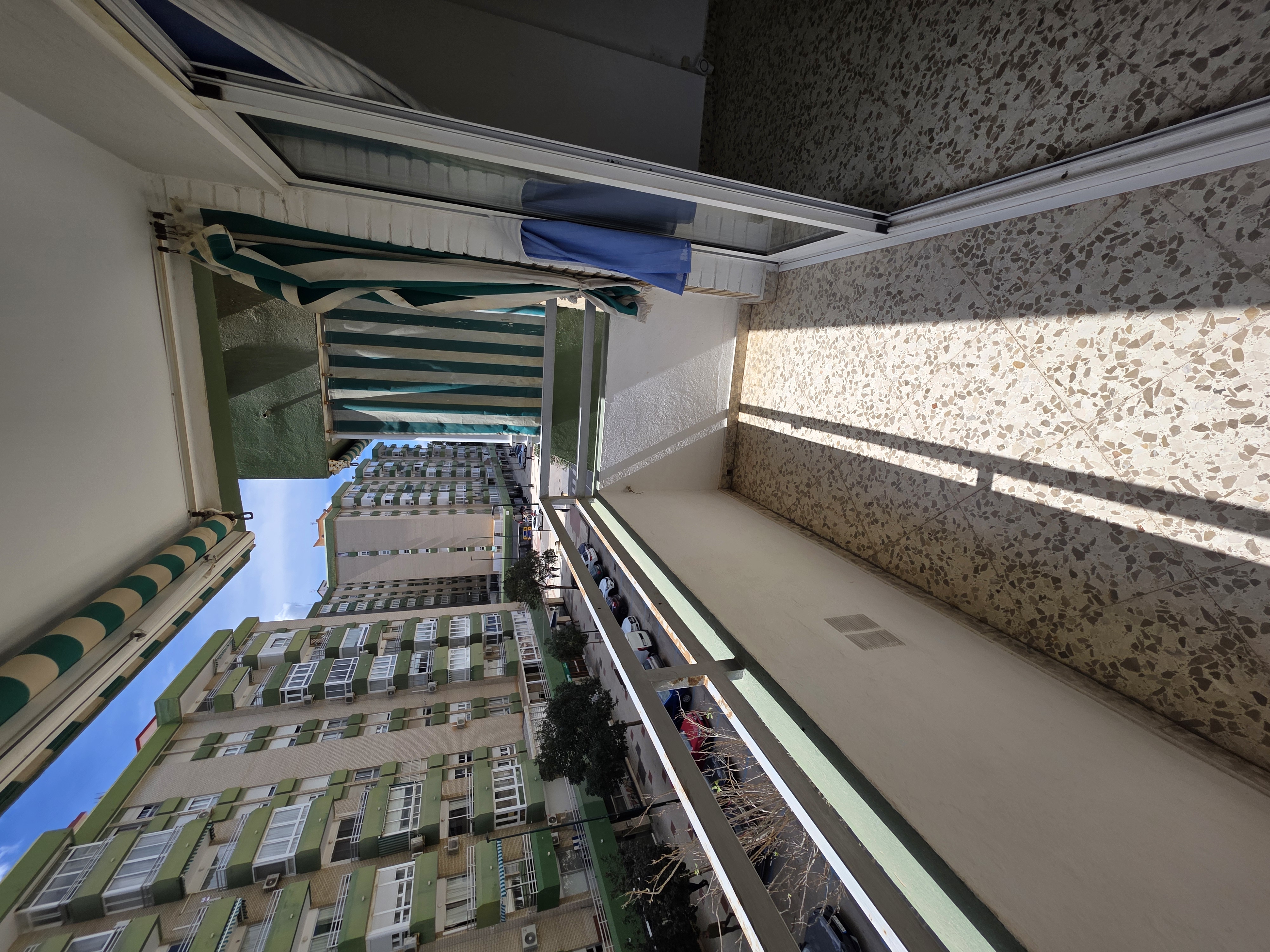 PISOS DE 4 HABITACIONES Y 2 BAÑOS EN EL ECHEVARRIA — Foto 9
