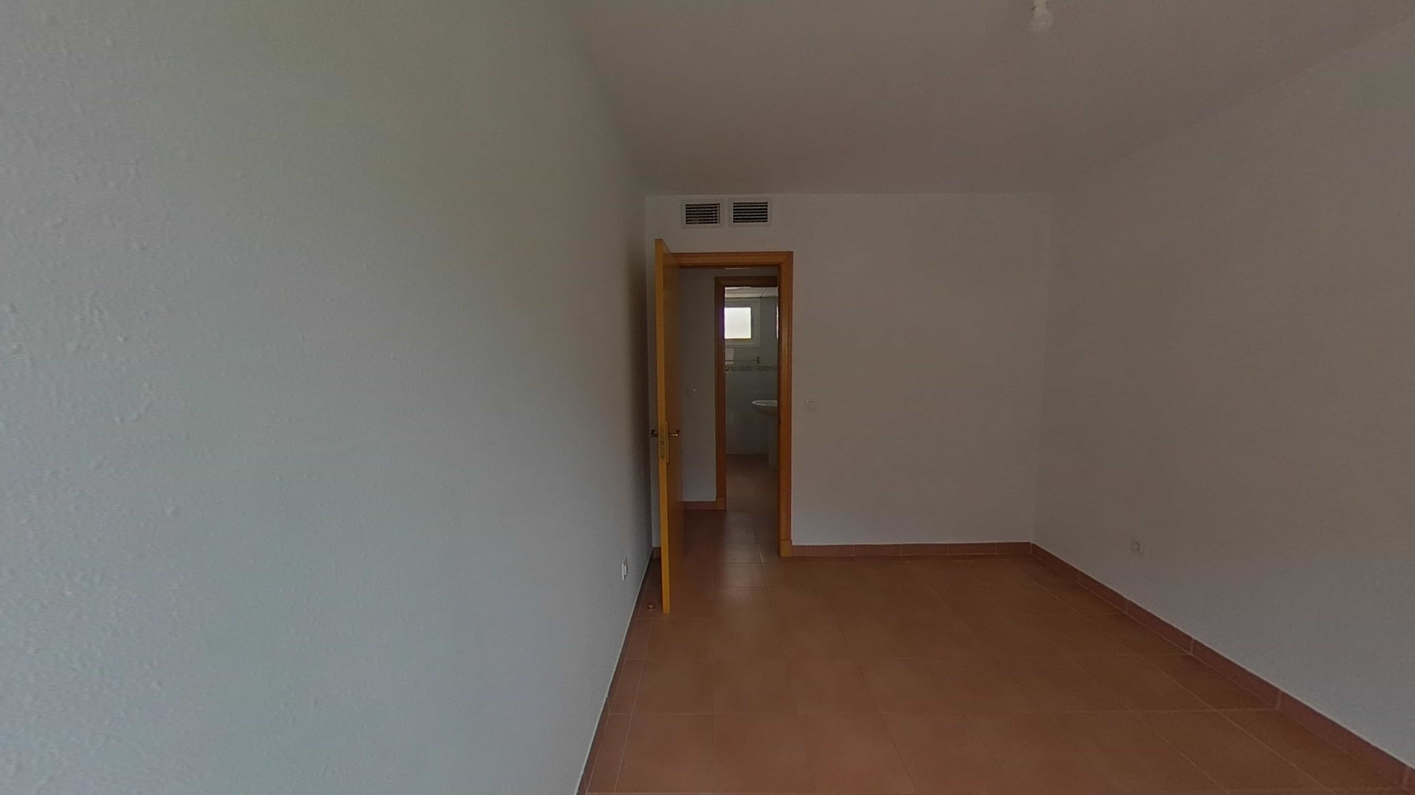 VIVIENDA ALQUILADA CON SEGURO DE IMPAGO PUERTO DE LA TORRE — Foto 13