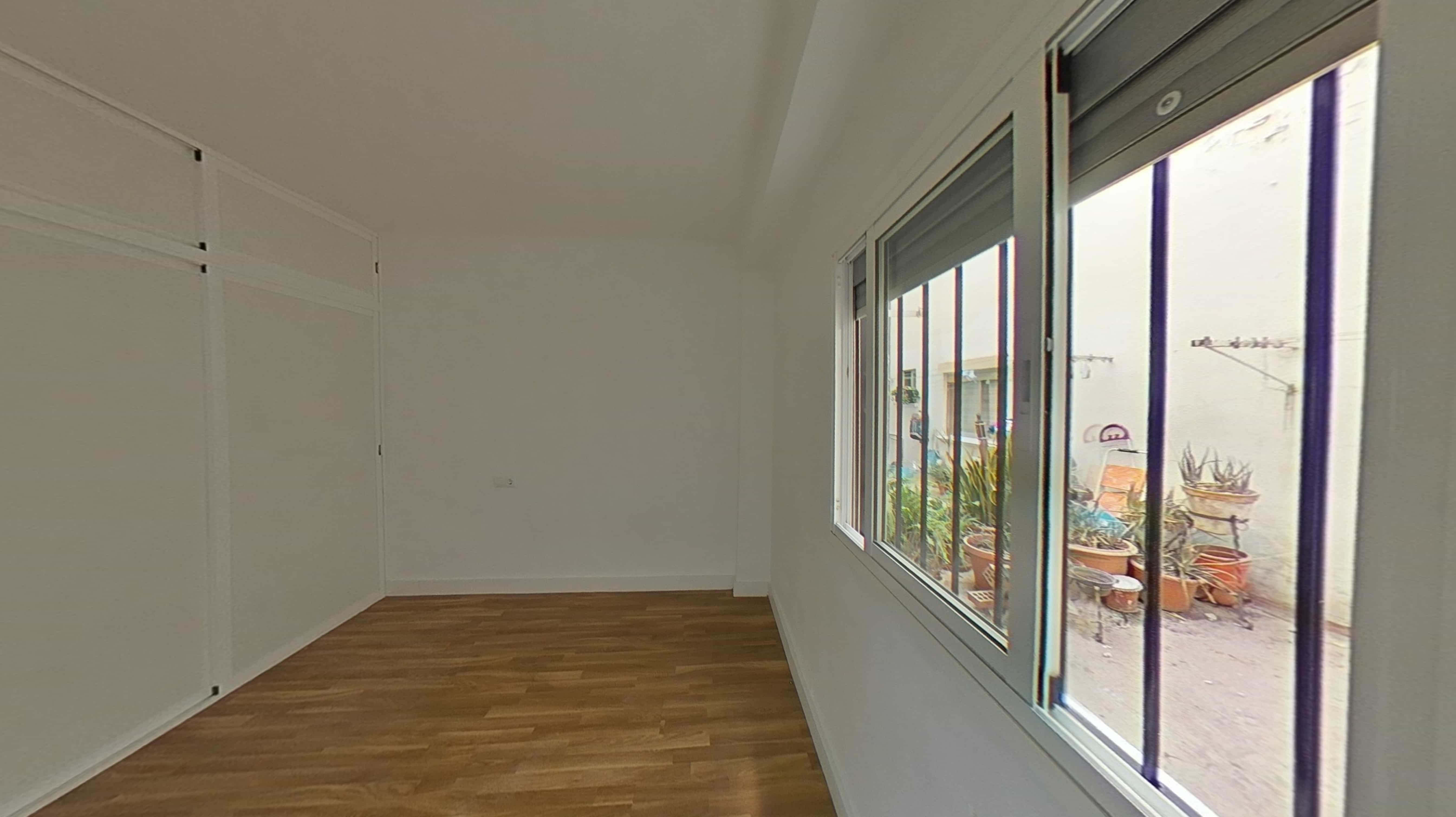 VIVIENDA ALQUILADA CON SEGUIRO DE IMPAGO EN VISTA FRANCA — Foto 18