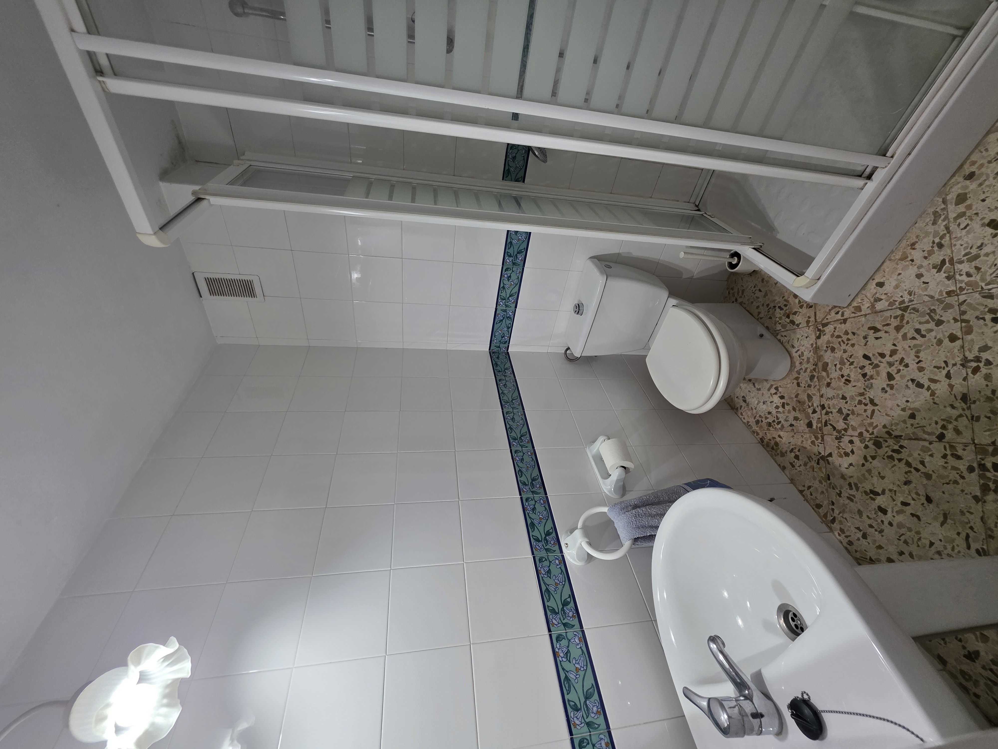 PISOS DE 4 HABITACIONES Y 2 BAÑOS EN EL ECHEVARRIA — Foto 22