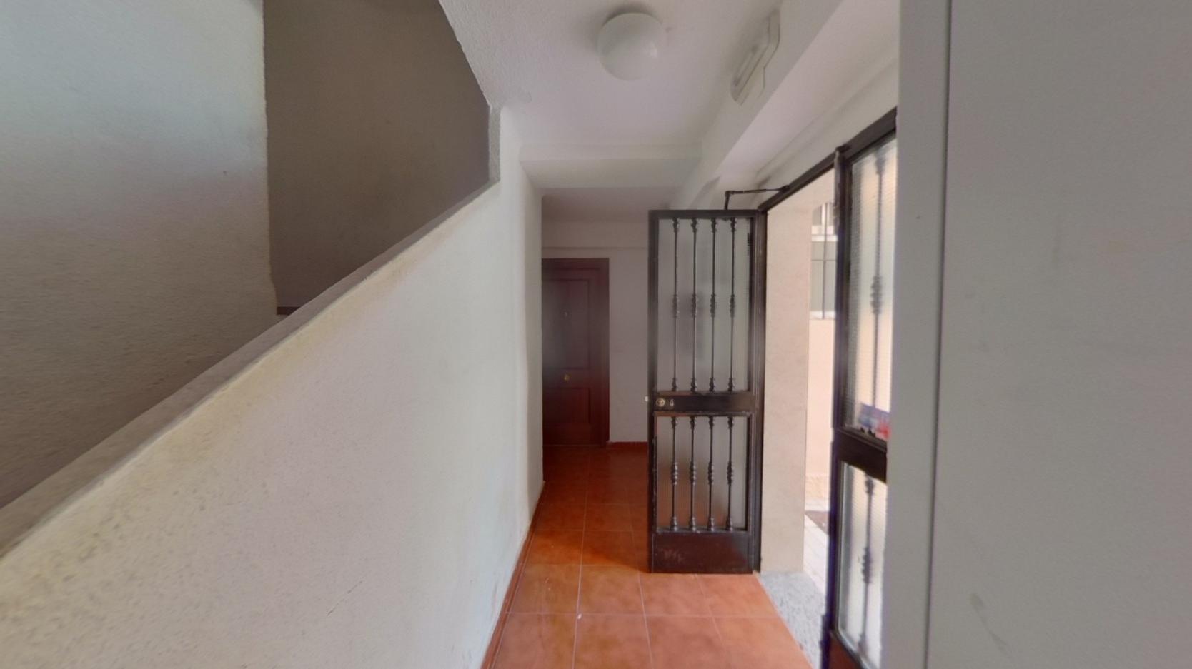 VIVIENDA 3 HABTIACIONES ALQUILADA CON SEGURO DE IMPAGO CIUDAD JARDIN V64 — Foto 7