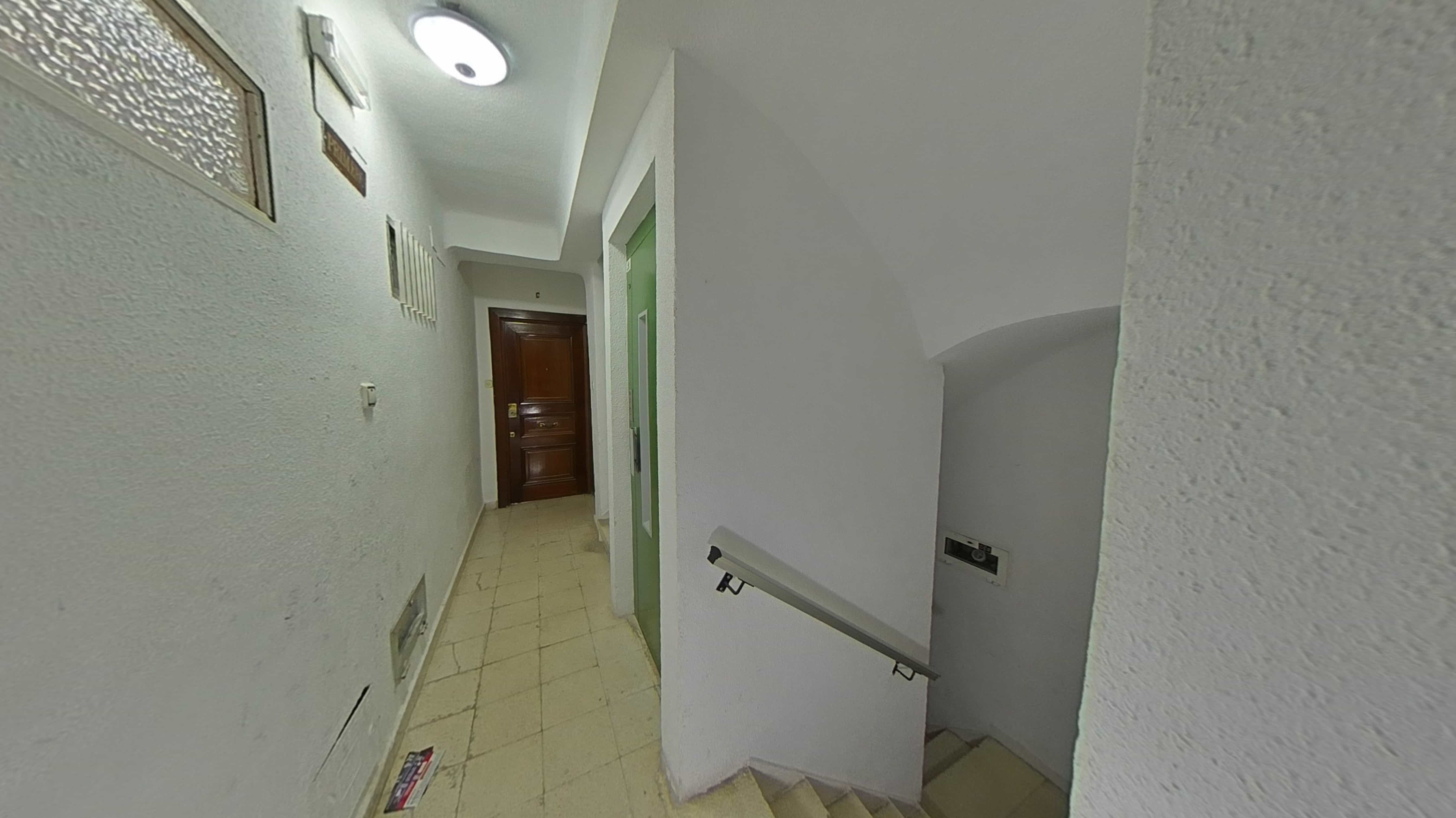 VIVIENDA ALQUILADA CON SEGUIRO DE IMPAGO EN VISTA FRANCA — Foto 4