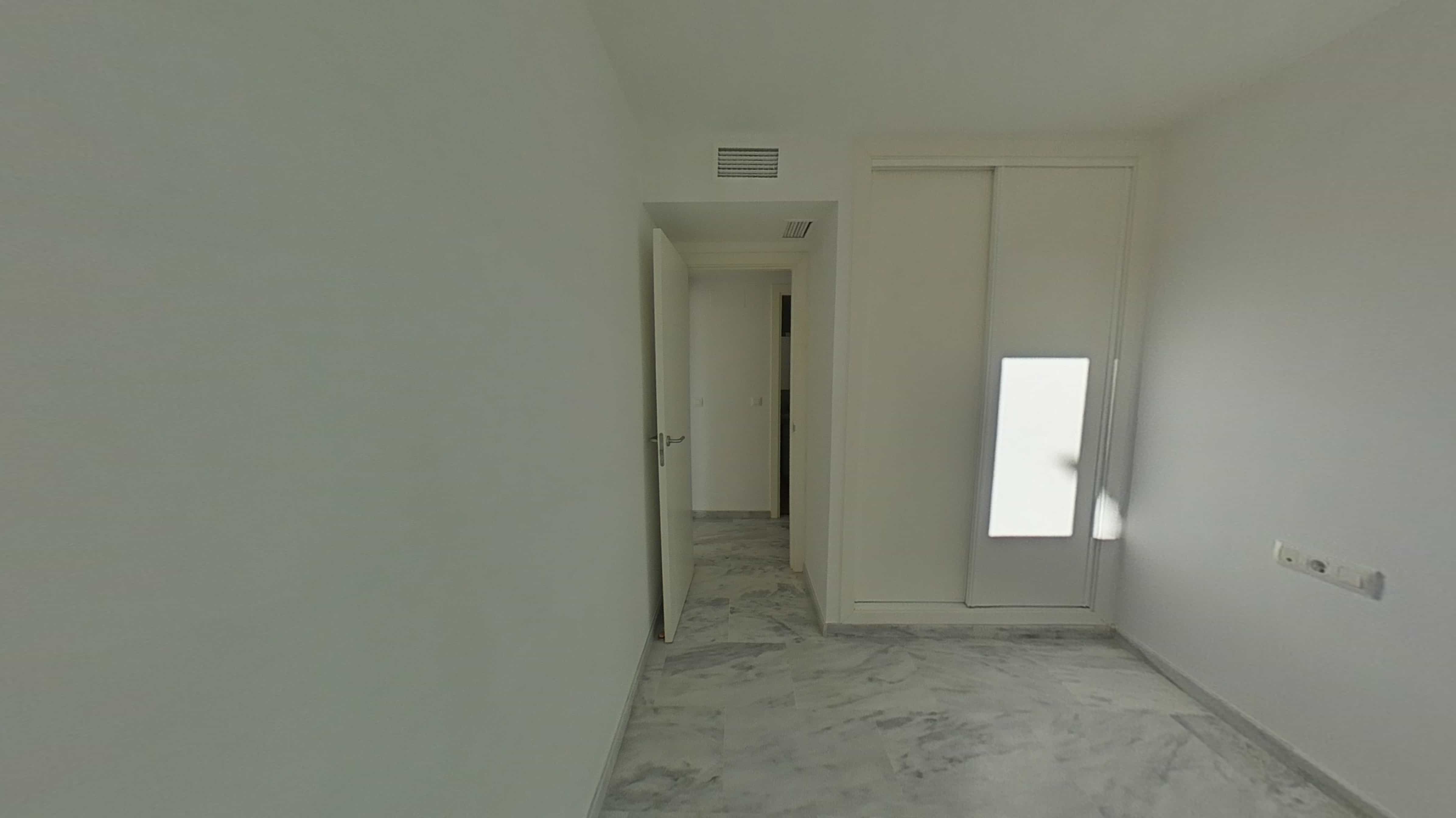 VIVIENDA ALQUILA CON SEGURO DE IMPAGO DE 2 HACITACIONES 2 BAÑOS EN EL RINCÓN DE LA VICTORIA — Foto 22
