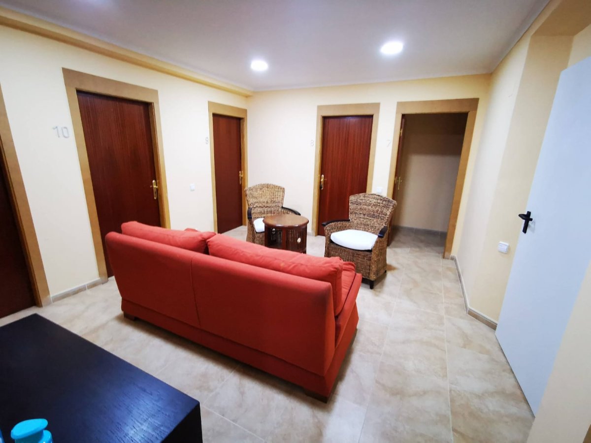 Hotel + Casa + 2 Pisos en venta a orillas del río Ebro - 30 habitaciones — Foto 10