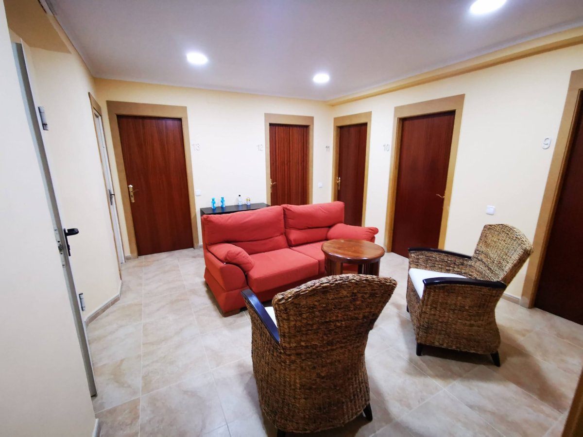 Hotel + Casa + 2 Pisos en venta a orillas del río Ebro - 30 habitaciones — Foto 20