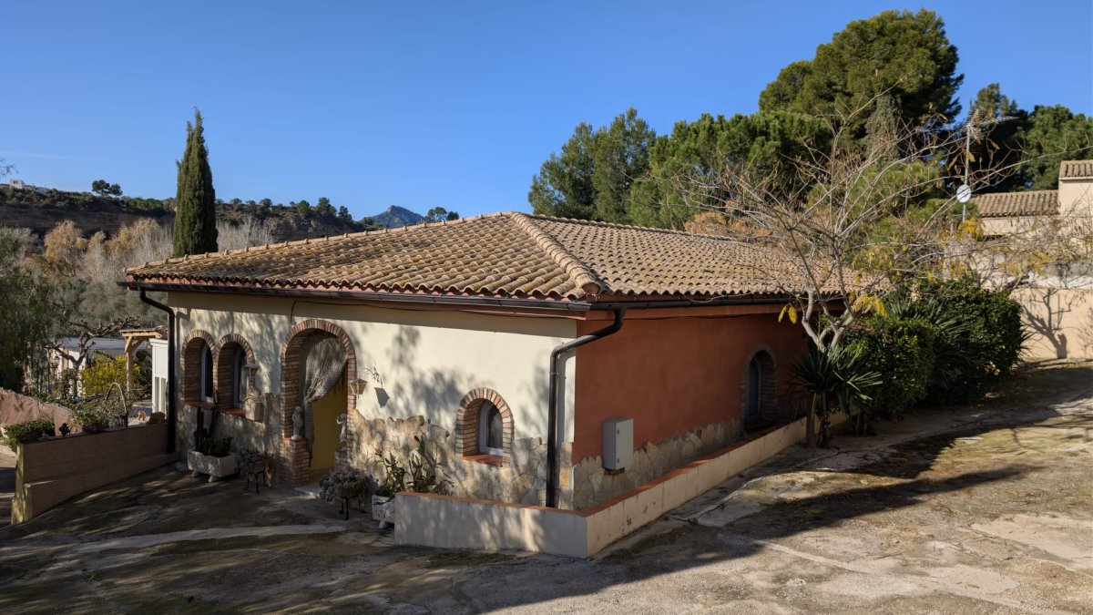 Hotel + Casa + 2 Pisos en venta a orillas del río Ebro - 30 habitaciones — Foto 28